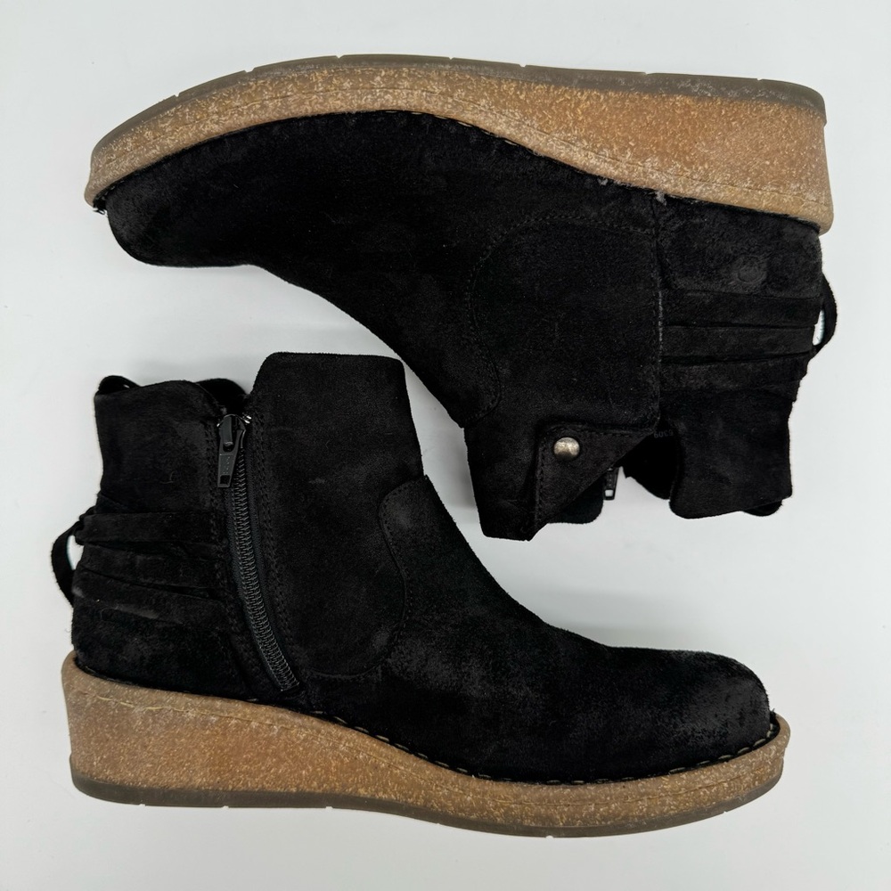 Born Vaughn Black Distressed Suede Leather Ankle Wedge Boot Size 9.5 - Picture 7 of 14